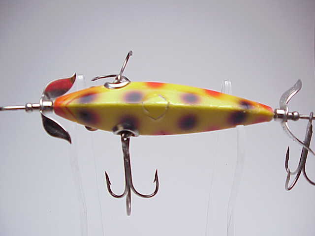 HEDDON SURFACE 210 THE WOW FACTOR