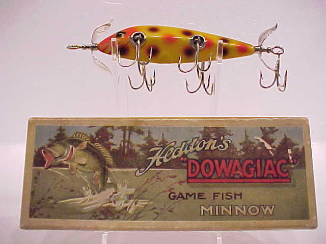 Vintage and newer fishing lures up to approx